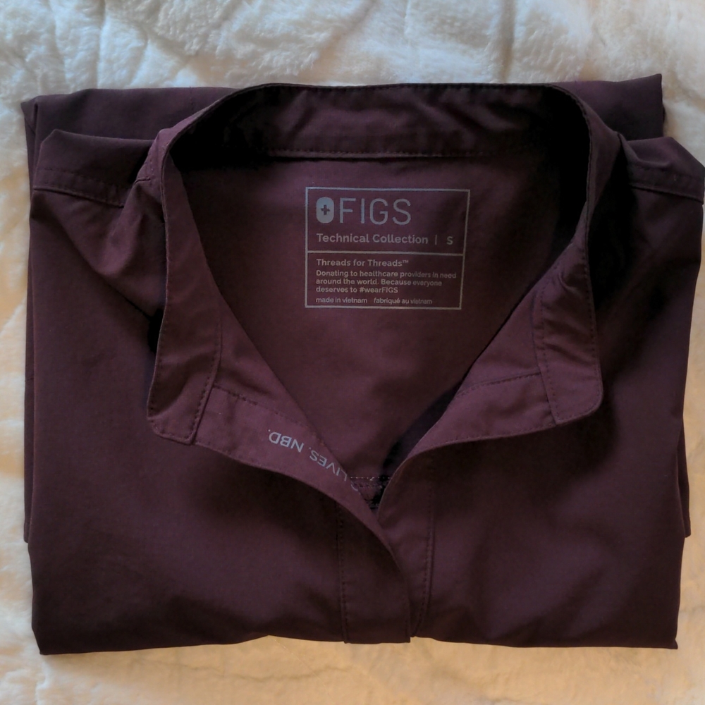 Figs dark fog scrub set Rafaela top sz small Zamora joggers sz M/P